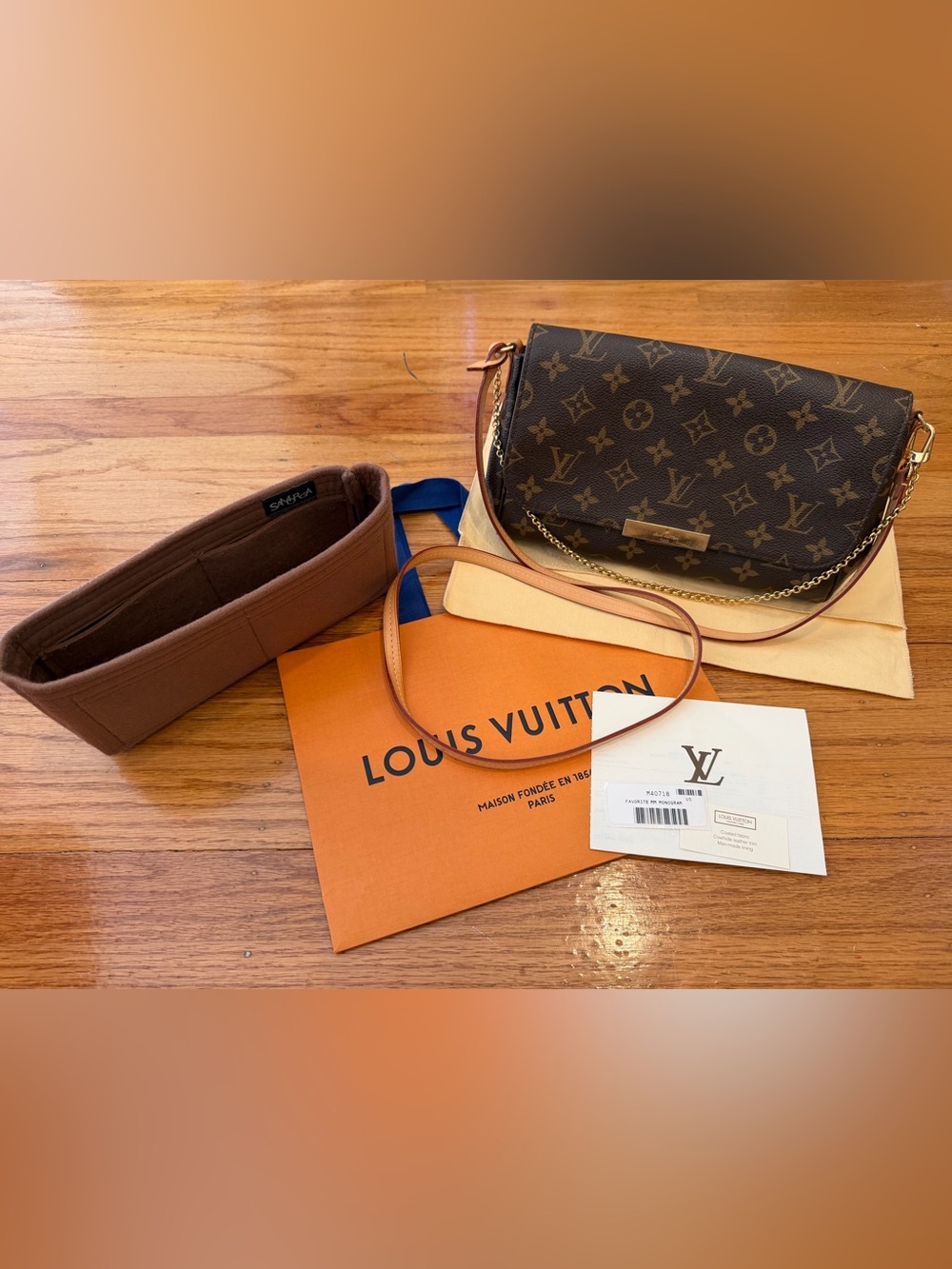 Louis Vuitton Favorite MM Monogram Crossbody Shoulder Bag